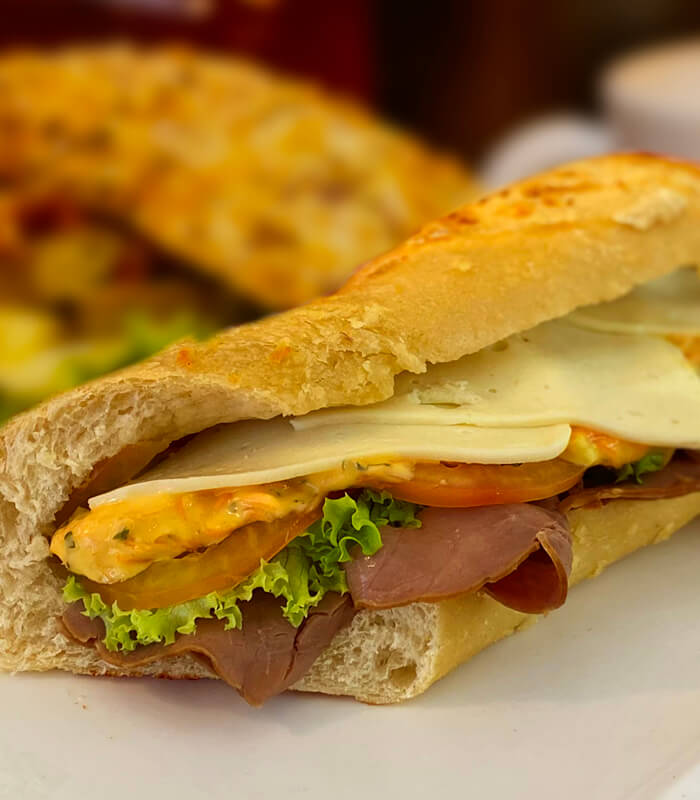 SANDWICH MISXTO DE ROASTBEEF Y PAVO Mejores sandwiches en bogota